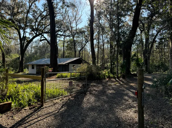 6020 SW 27th Ter, Gainesville, FL 32608