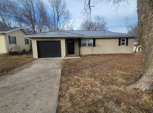 1047 E Kerr St, Springfield, MO 65803