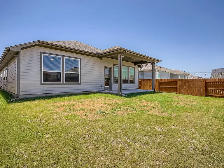 7904 Gilwice Ln — Photo 23