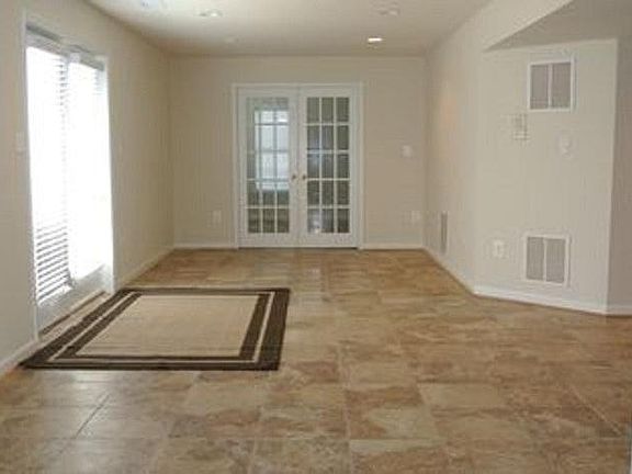 4th image of 7513 Woodpalace Ct
