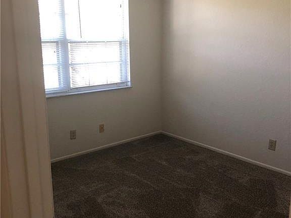 4th image of 1502 SE Royal Green Cir #202B