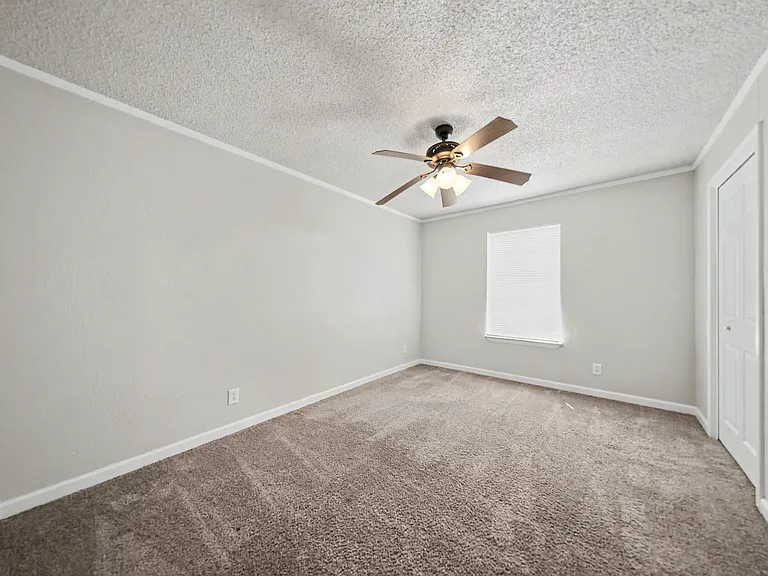 1804 Ruiz Dr — Photo 12