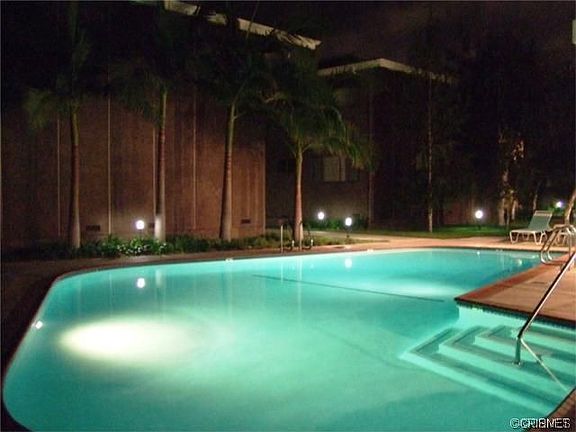4th image of 3030 Merrill Dr APT 21