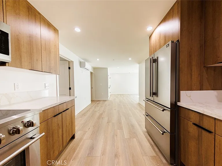 5933 Comey Ave #3 — Photo 15
