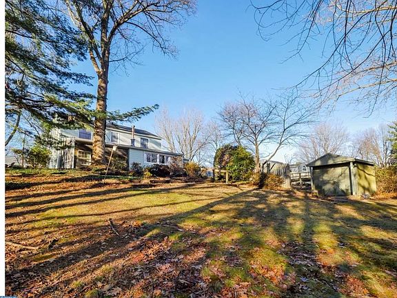 3rd image of 47 Powderhorn Dr