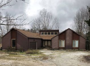 3940 Bates Rd, Madison, OH 44057