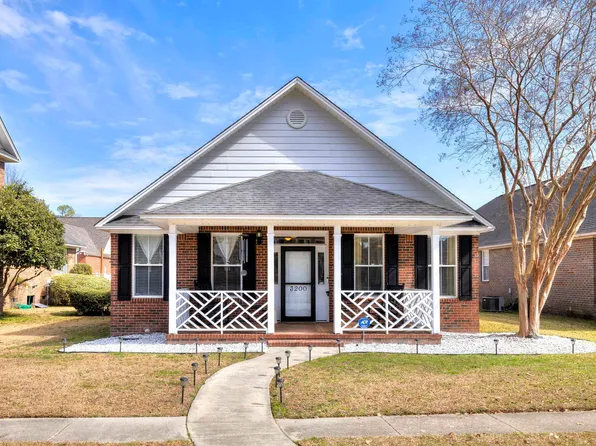 3200 Mayflower Ln, Sumter, SC 29150
