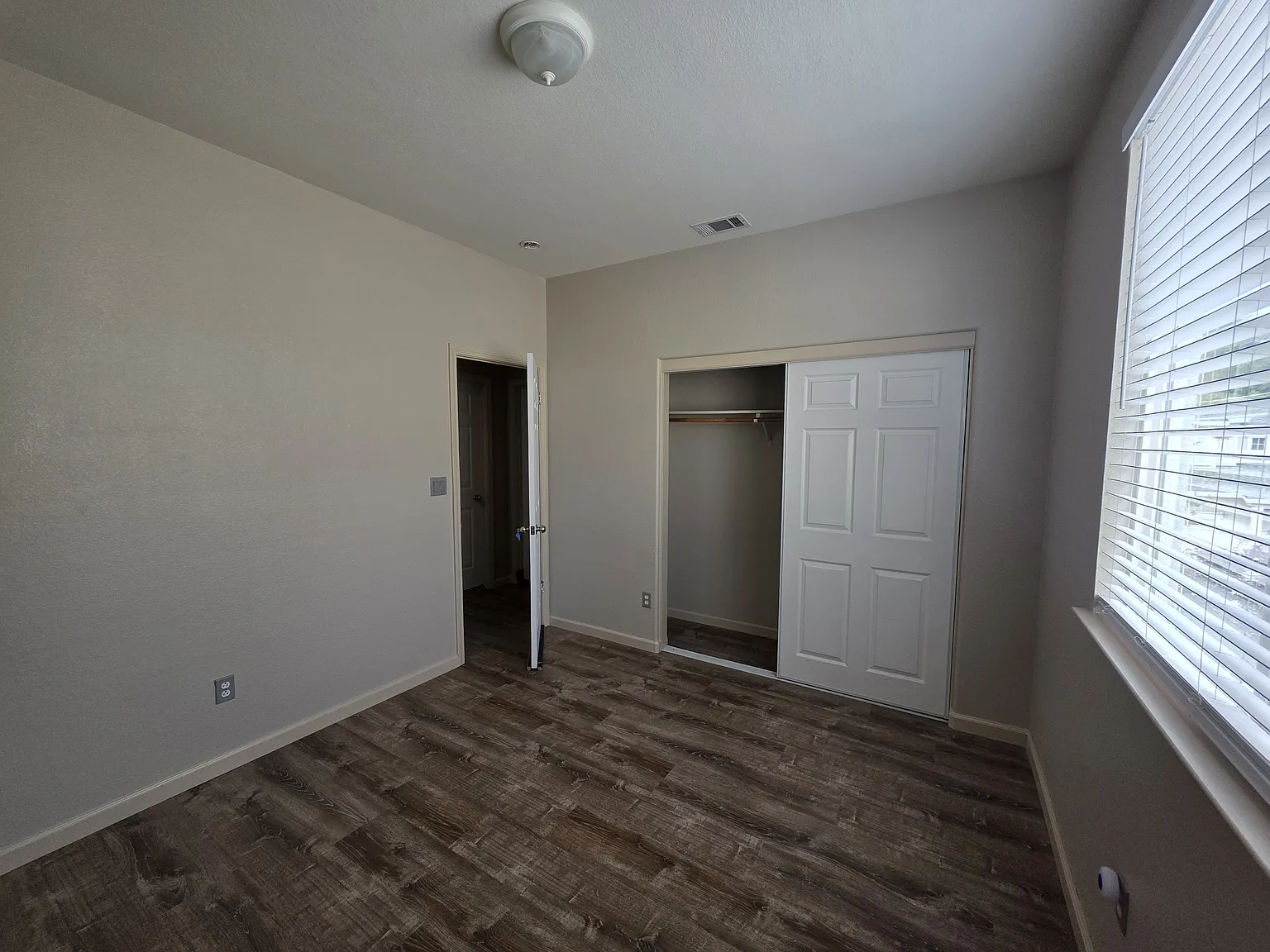 804 Edward Werth Dr — Photo 3