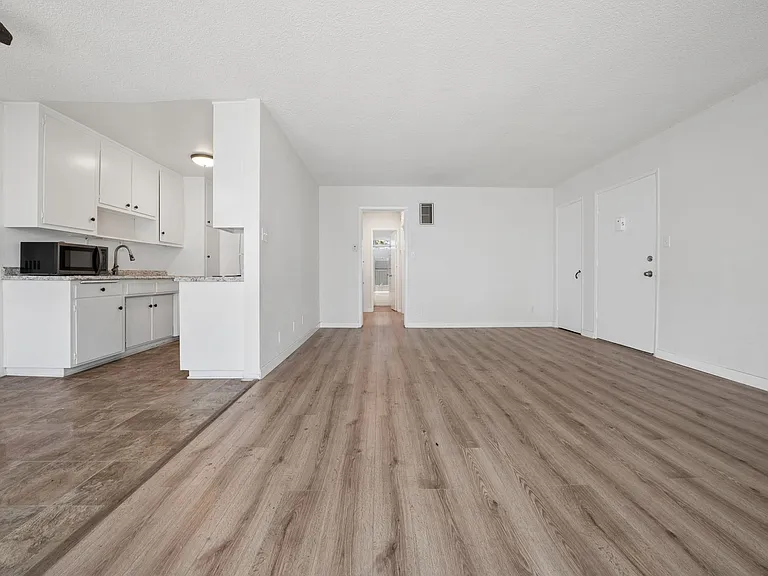 16900 Parthenia St #8625 — Photo 29