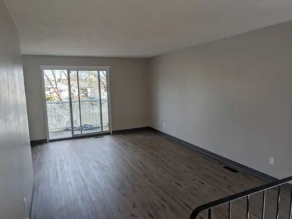 3rd image of 10525 103rd Ave #1A