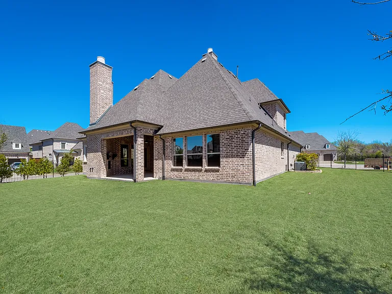 6887 Tranquility Ct — Photo 44