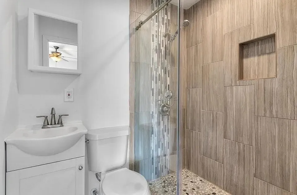 5326 Columbia Avenue — Photo 4
