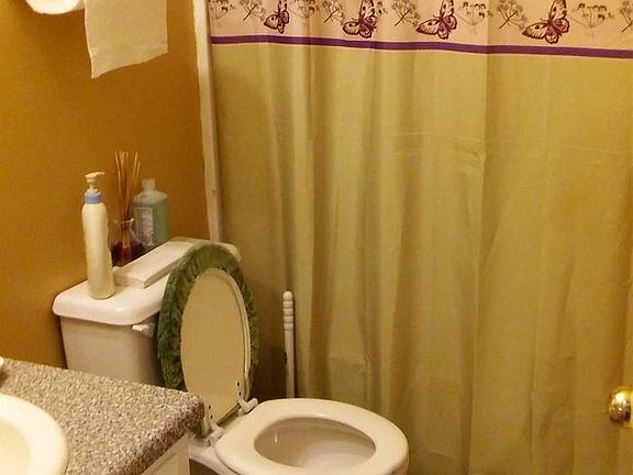 5th image of 7503 Danielle Ct