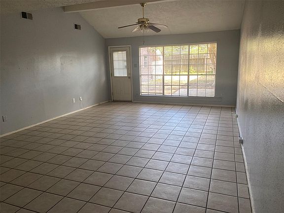 2nd image of 19327 Lazy Valley Dr
