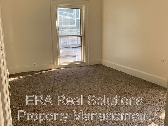 5th image of 204 W Main St APT 1