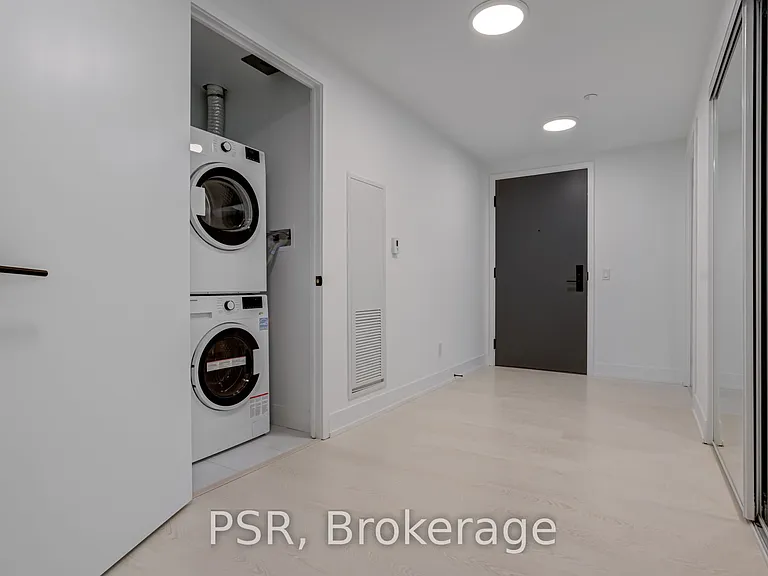 308 Jarvis St #422 — Photo 14