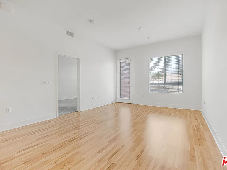 12920 Runway Rd #340 — Photo 17