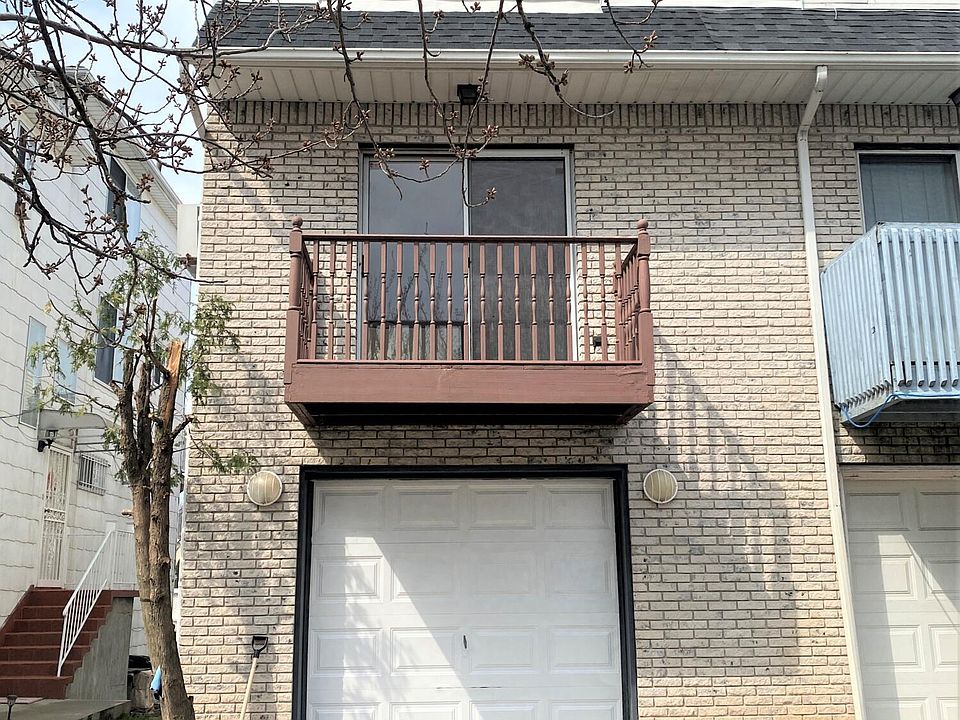 1st image of 14 Stanwich St