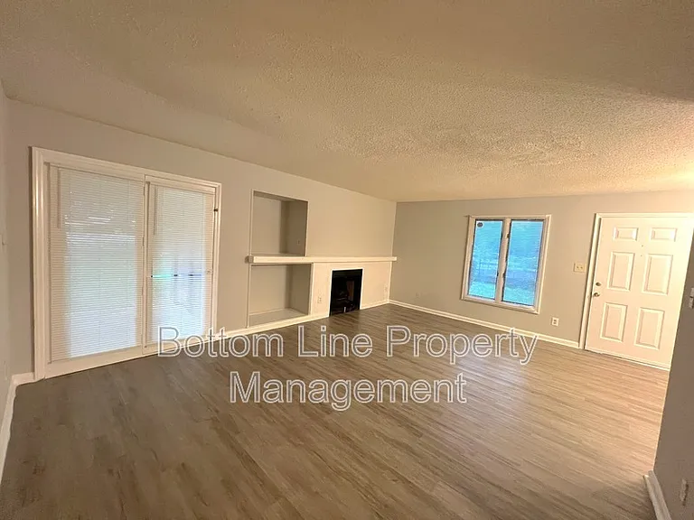 1840 J Julian Ln #A — Photo 2
