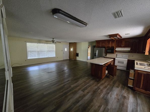 5 Ploomer Dr