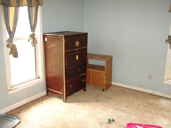 5th image of 111 E Van Buren St