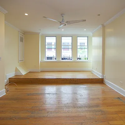 Rented by Nooklyn NYC LLC | media 17