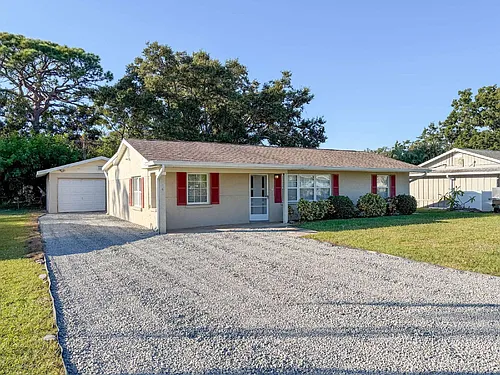 2714 Grand Cayman St Photo 1