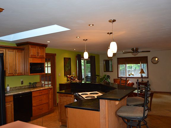 kitchen/family room