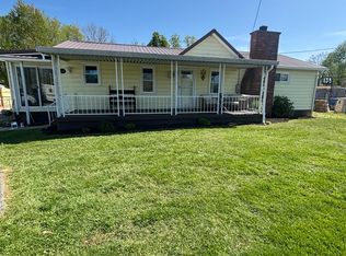133 Wood Rd, Fayetteville, WV 25840