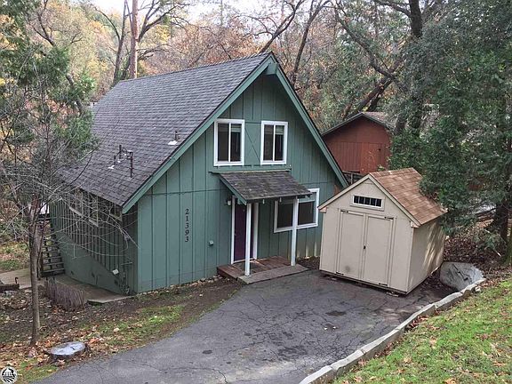 3rd image of 21393 Green Meadow Ln