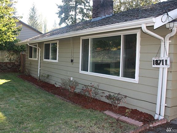 3rd image of 18711 Occidental Ave S