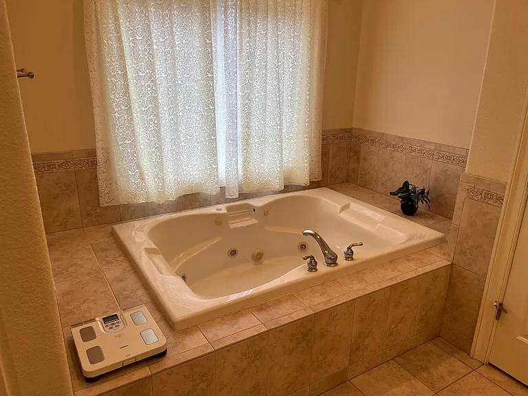 21160 Chancery Ct — Photo 57