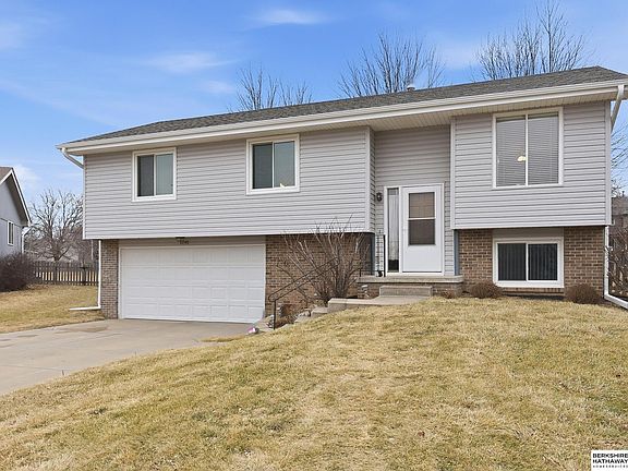 3rd image of 11593 S 205th St