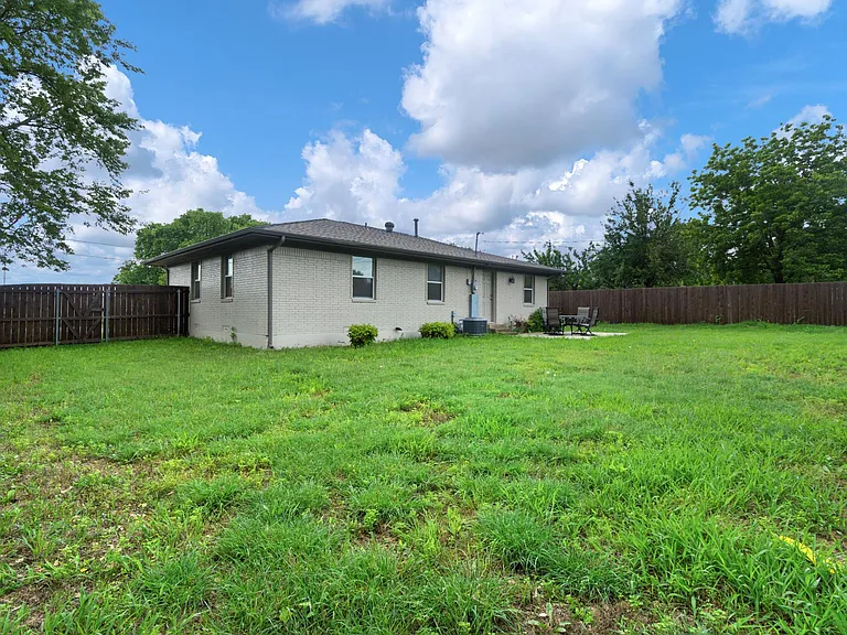 602 N Allen Dr — Photo 39