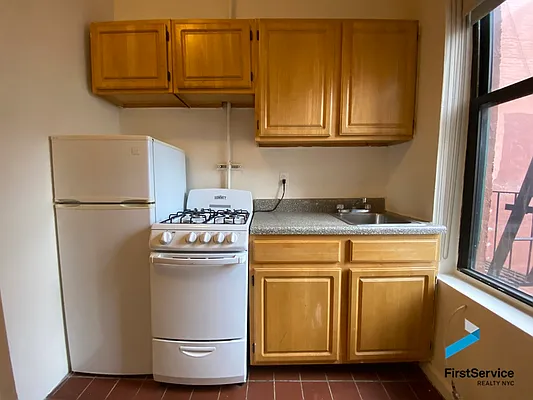 Rented by FirstService Realty (legacy) | media 6