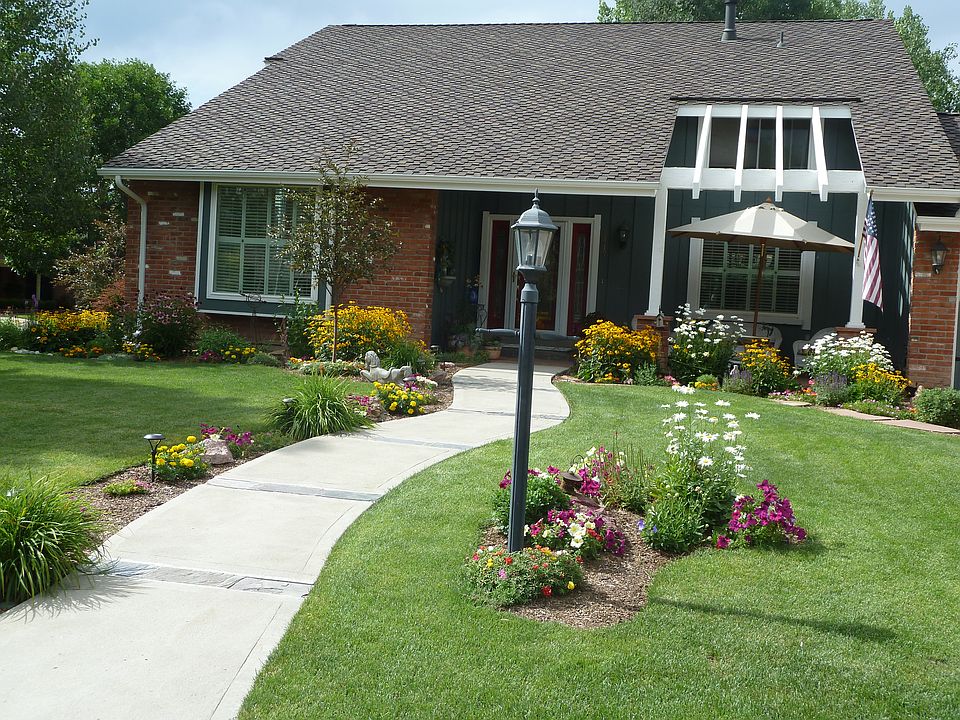 Front in full bloom