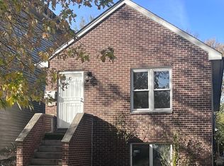 11952 S Prairie Ave, Chicago, IL 60628