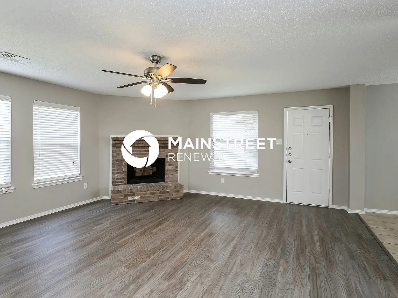 1623 Venus Dr E — Photo 2