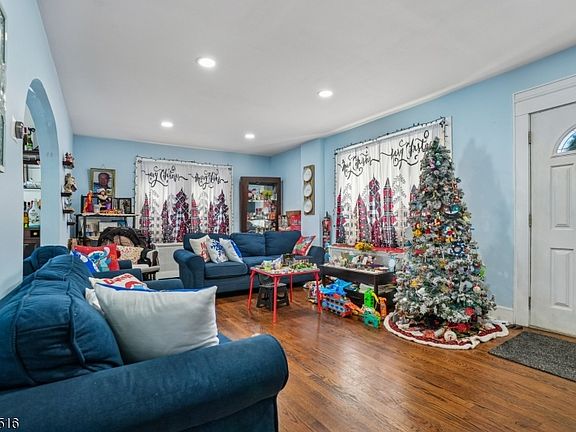 4th image of 228 Totowa Rd