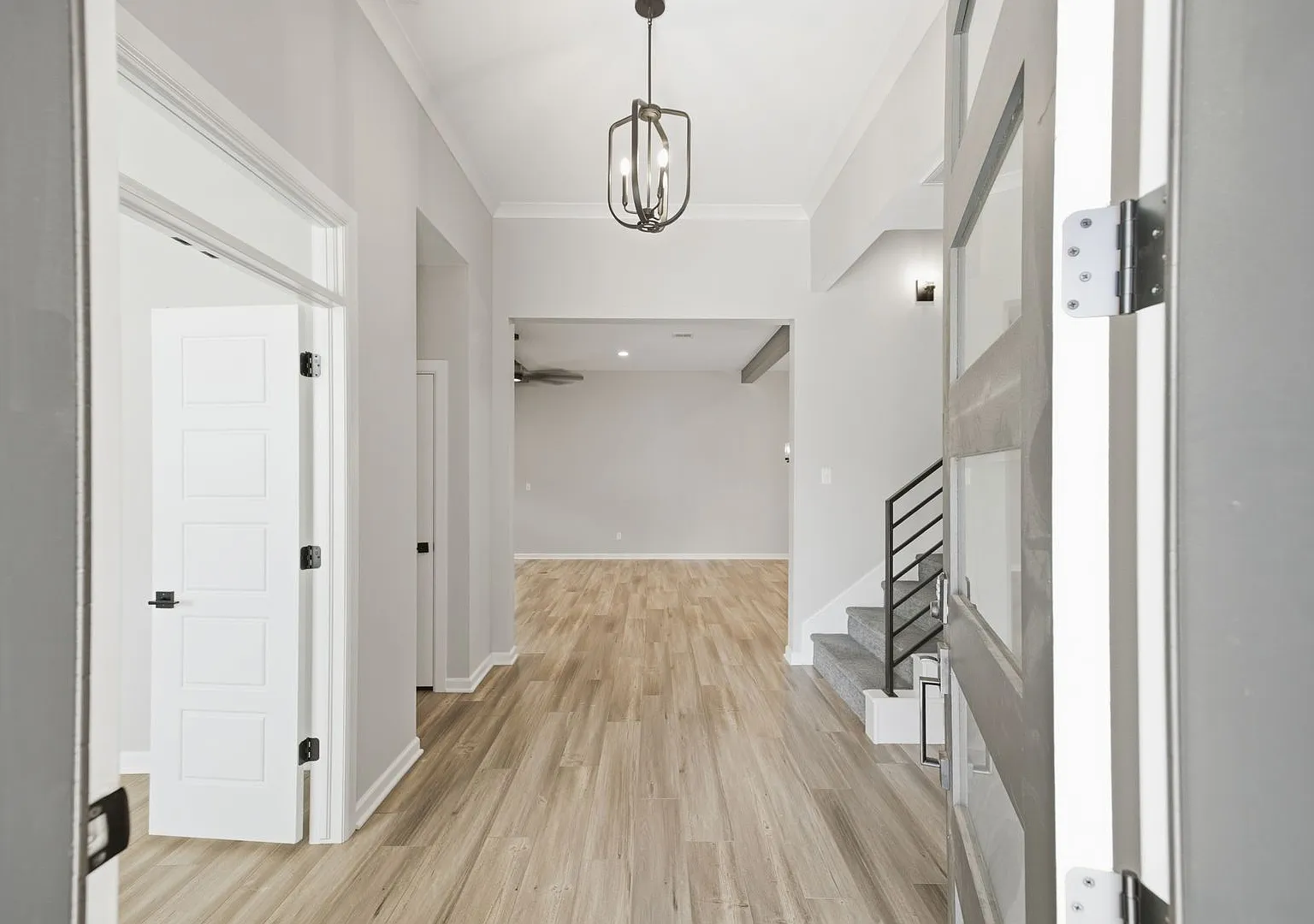 Beautifully new build home available for rent — Photo 2