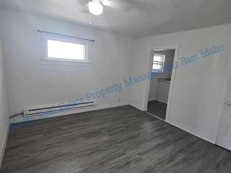 815 E Clark St #5 — Photo 32
