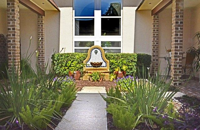 1st image of 8646 La Losa Dr W