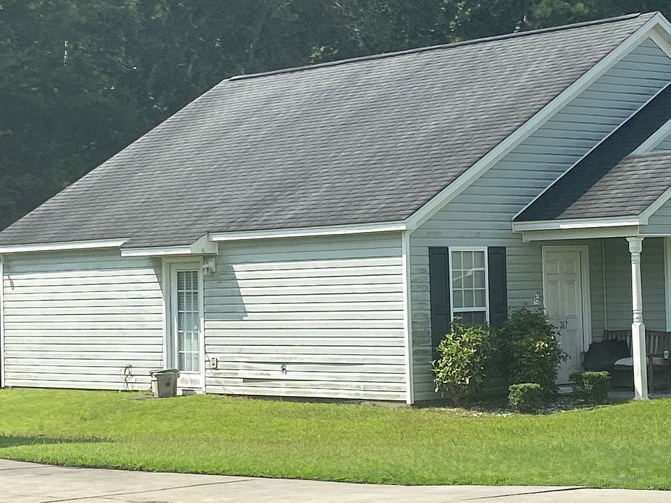 2nd image of 317 Hester Ct
