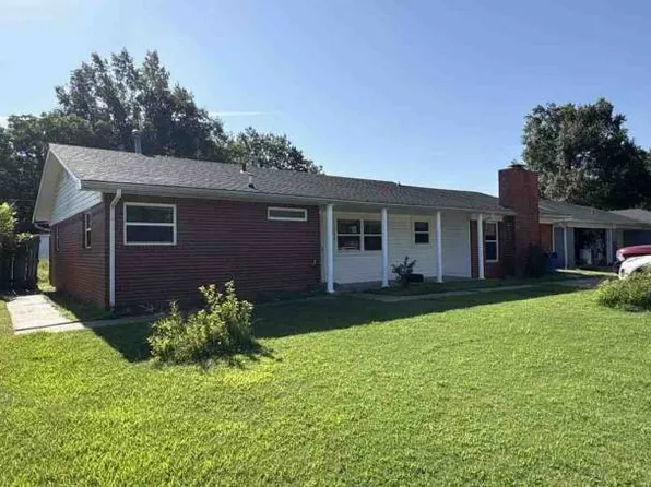 1526 Pineywood Dr, McAlester, OK 74501