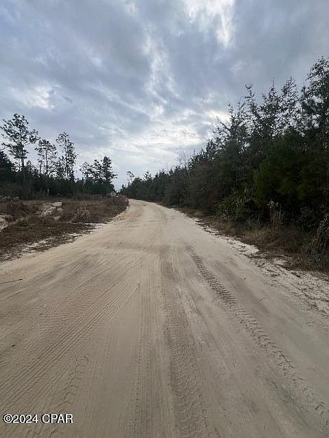 2nd image of 16433 Kathy Ln