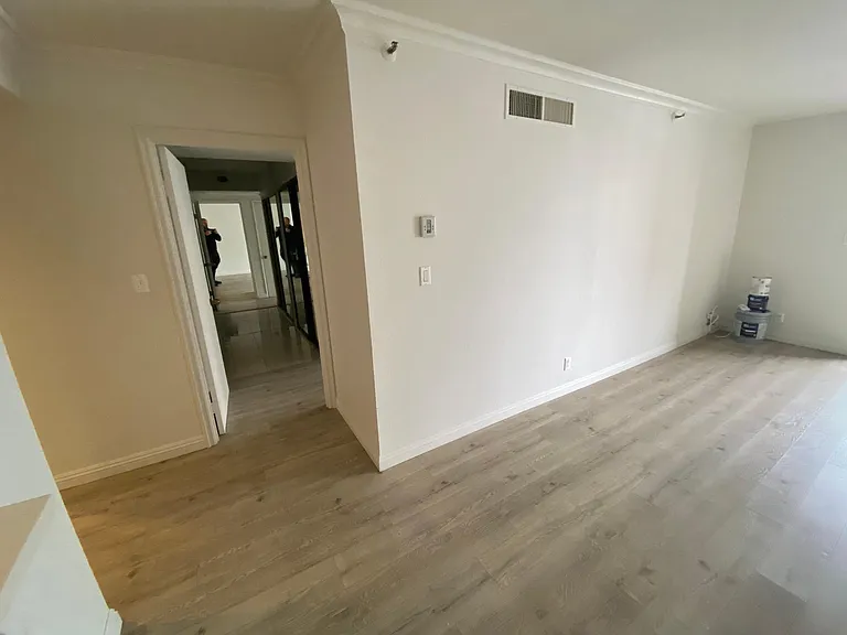 600 W 9th St #1103 — Photo 8