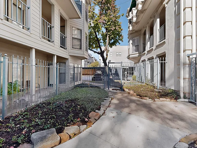 3105 San Jacinto St #306 — Photo 14