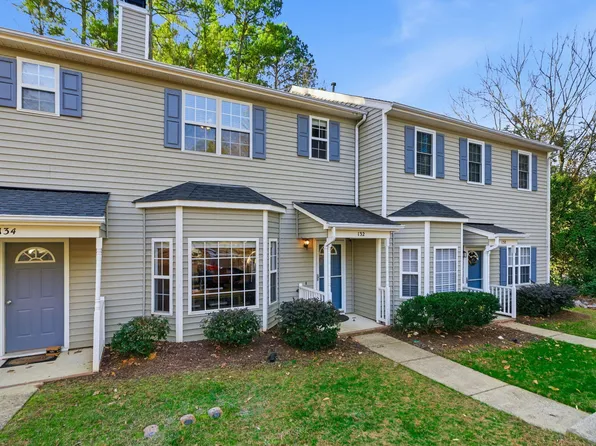 132 Edgehill Pkwy, Cary, NC 27513