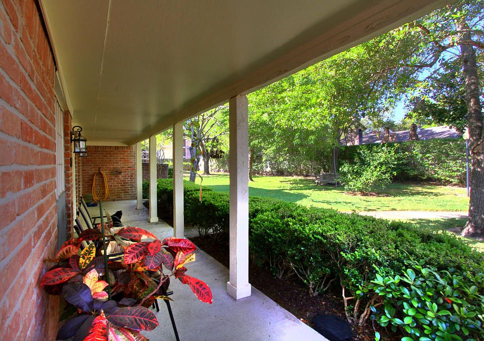 1st image of 11918 Southlake Dr