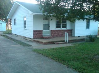 904 Main St, Dyer, TN 38330